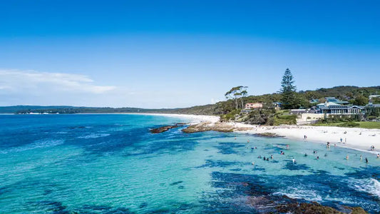 White sand and clear turquoise water at Hyams Beach on Jervis Bay